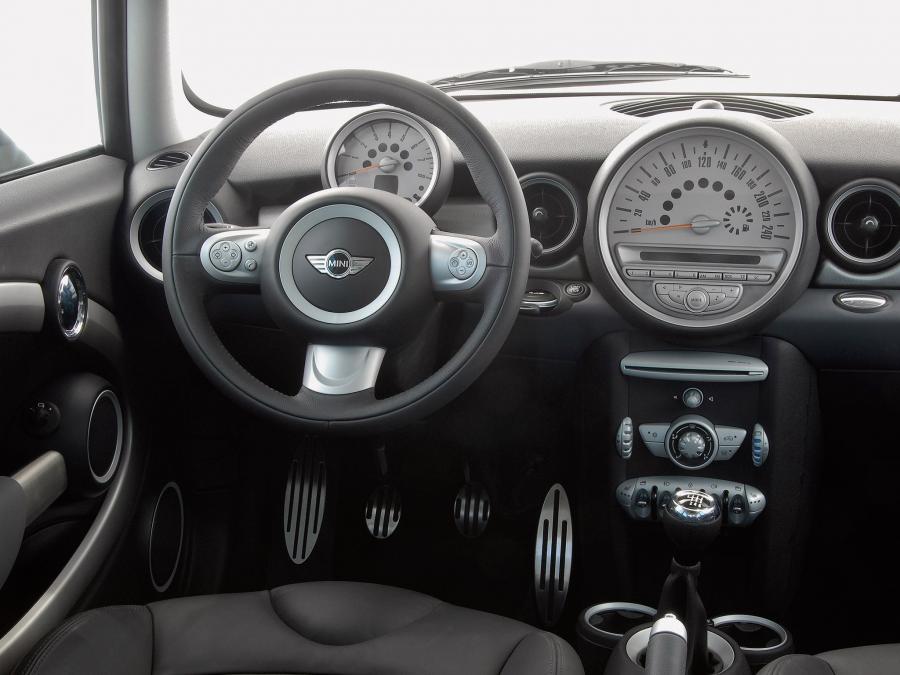  Mini Cooper S 2007 года  (фото 3 из 53)